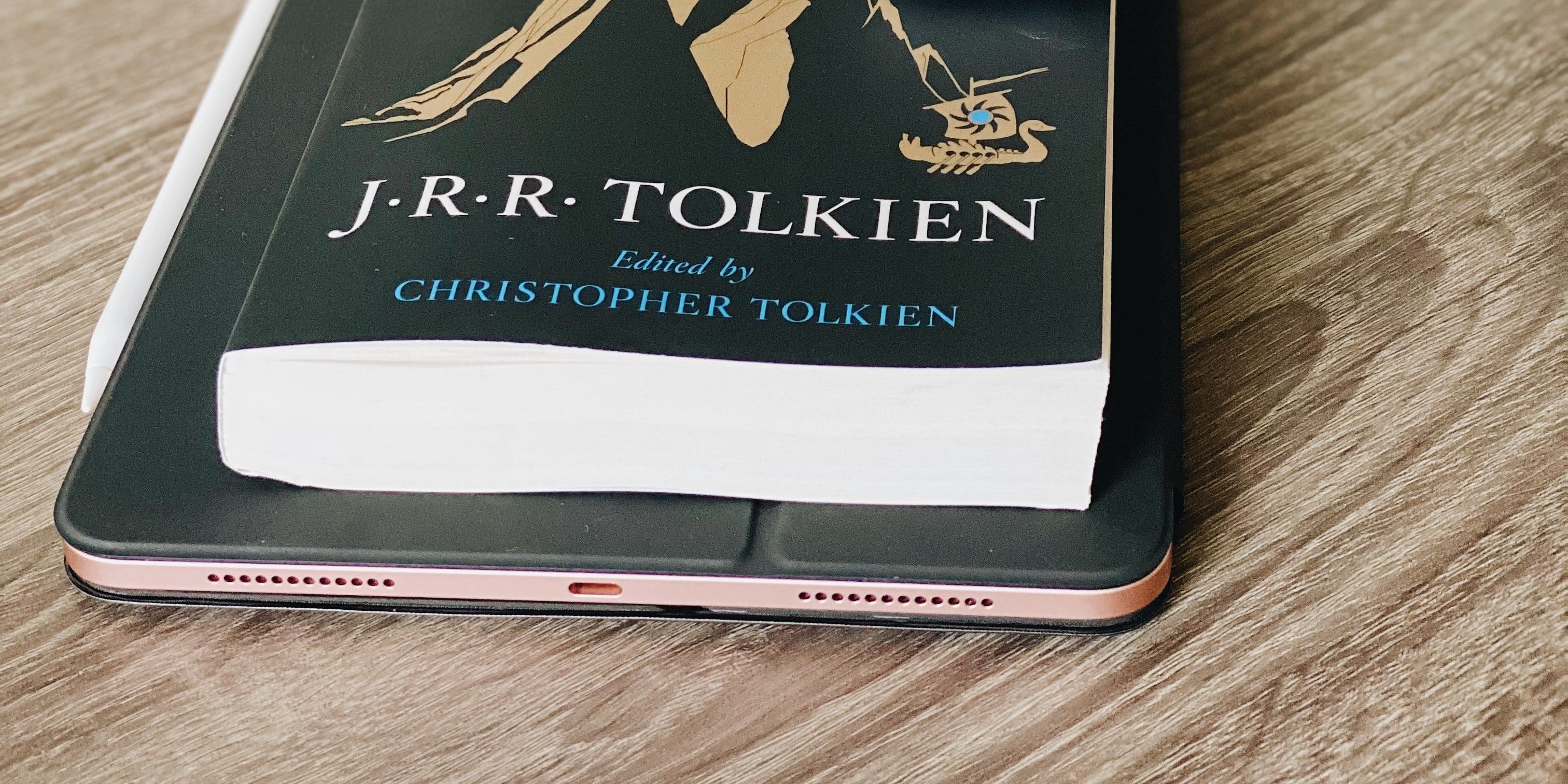 Apple iPad smart cover Apple Pencil stylus JRR Tolkien book